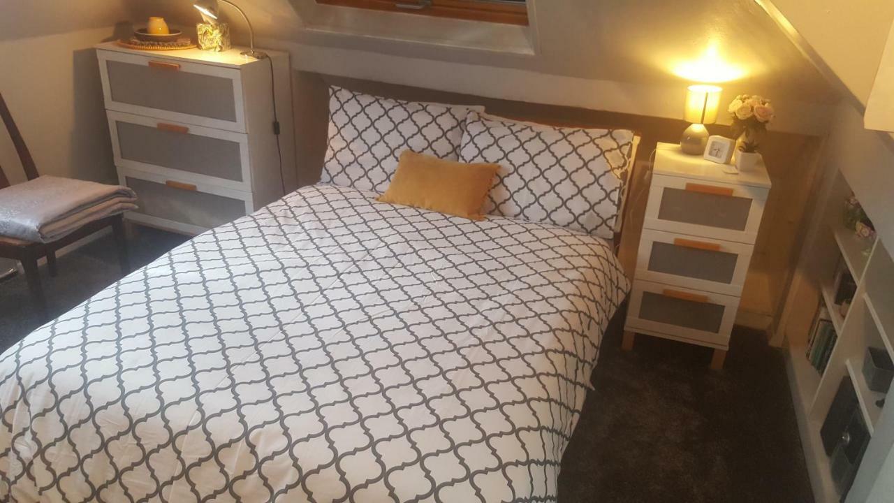 Comfy Room Well Located Londra Exterior foto